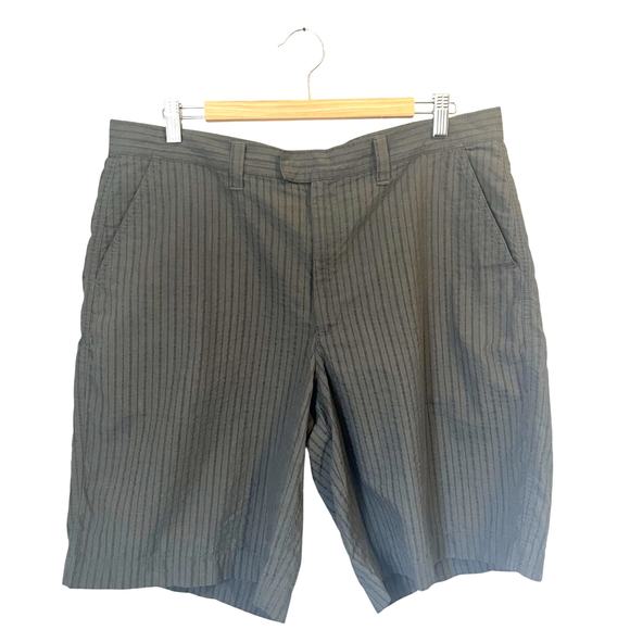 Patagonia Other - Patagonia Shorts Mens sz. 36 Gray Organic Cotton Seersucker Striped Inseam 10"